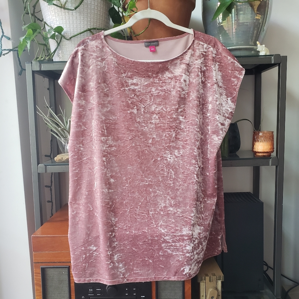 Vince Camuto pink velvet sleeveless top, Large